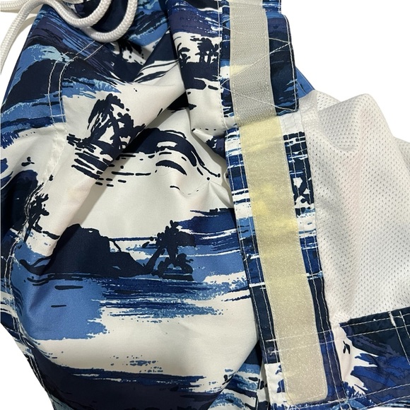 Gap Men's Size Large Swim Trunks Blue Tropical Design Mesh Lining Inner Lining - Picture 5 of 8